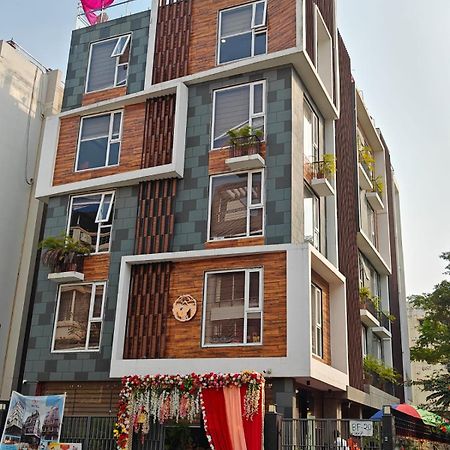 Nk7 Newtown Hotel Колката Екстериор снимка