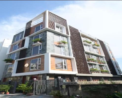 Nk7 Newtown Hotel Колката Екстериор снимка